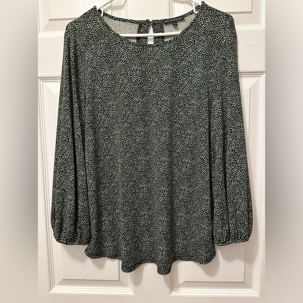 NWOT Adrianna Papell Dress Shirt - Hunter Green - Size L